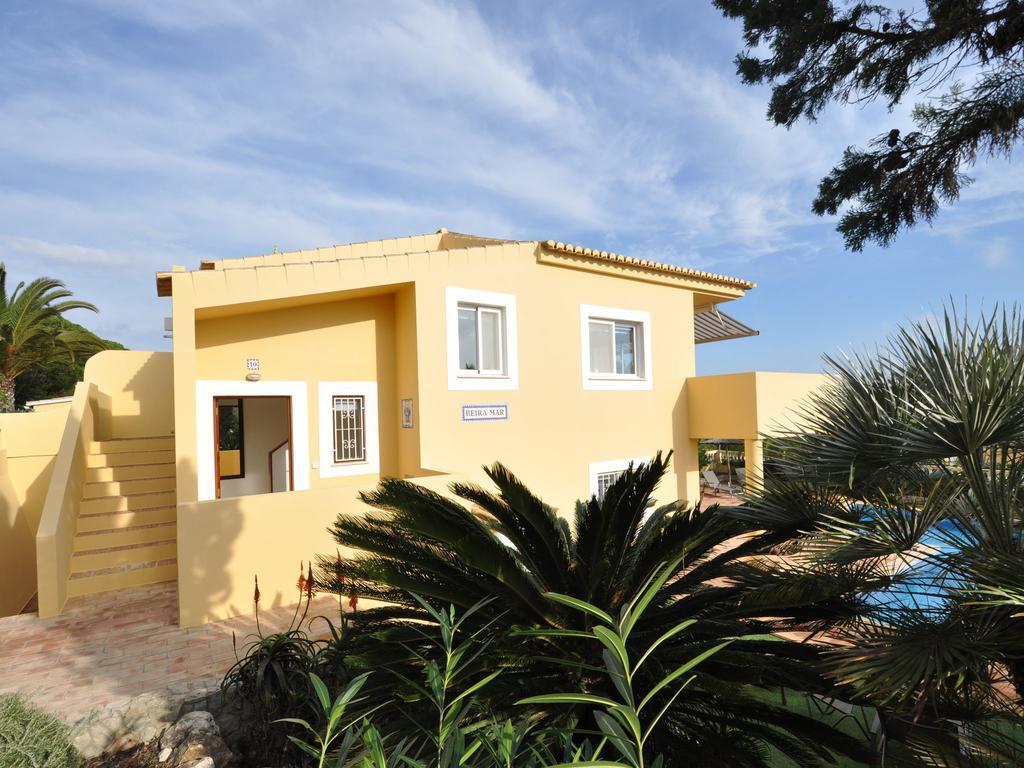 Сasa de vacaciones With Views Like The Pool Sea Meia