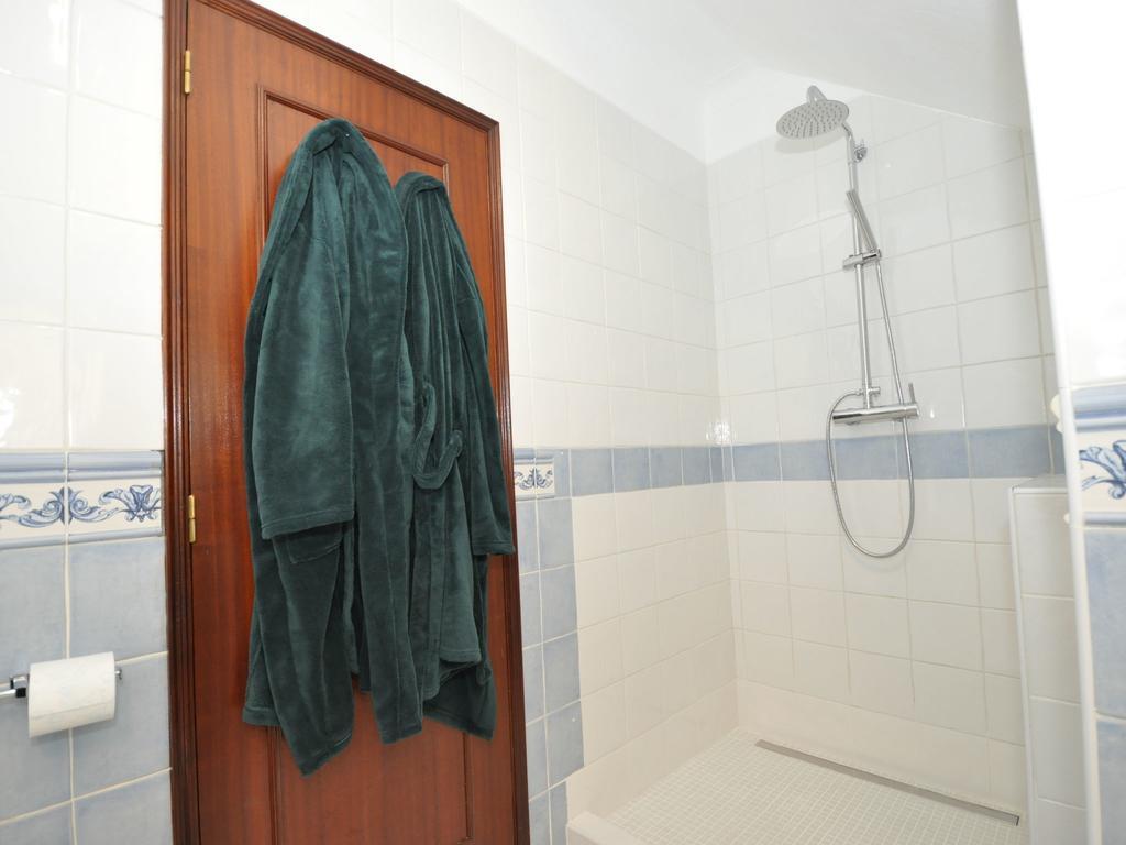 With Views Like The Pool Sea Meia * Lagos
